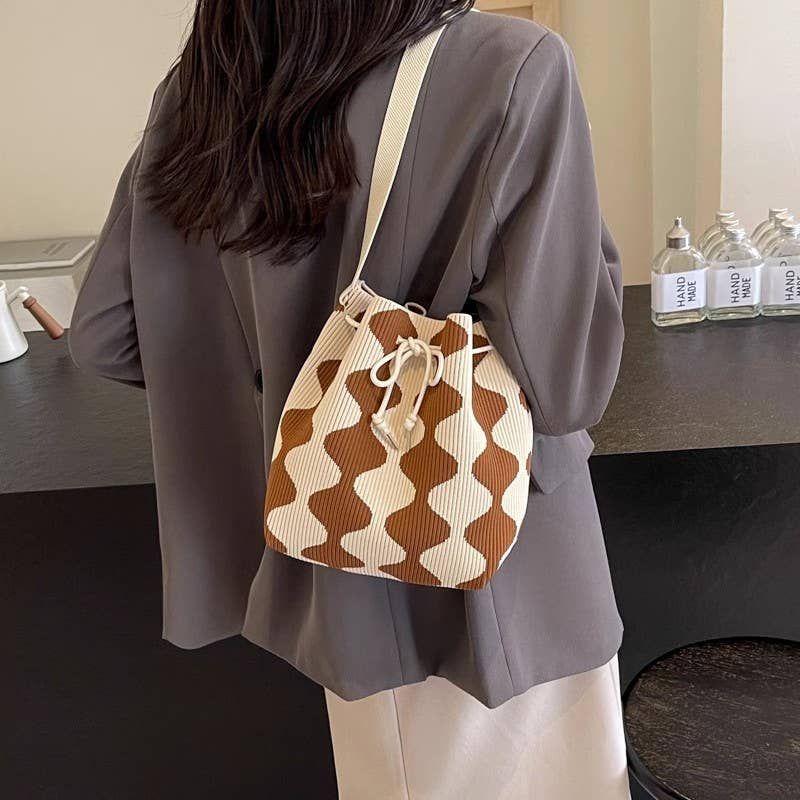 Heart ripple shoulder bag drawstring crossbody bag