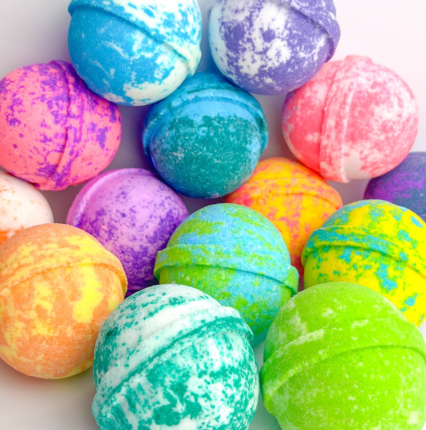 Beach Scents Large Bath Bombs (Avail in 5 Great Scents!)