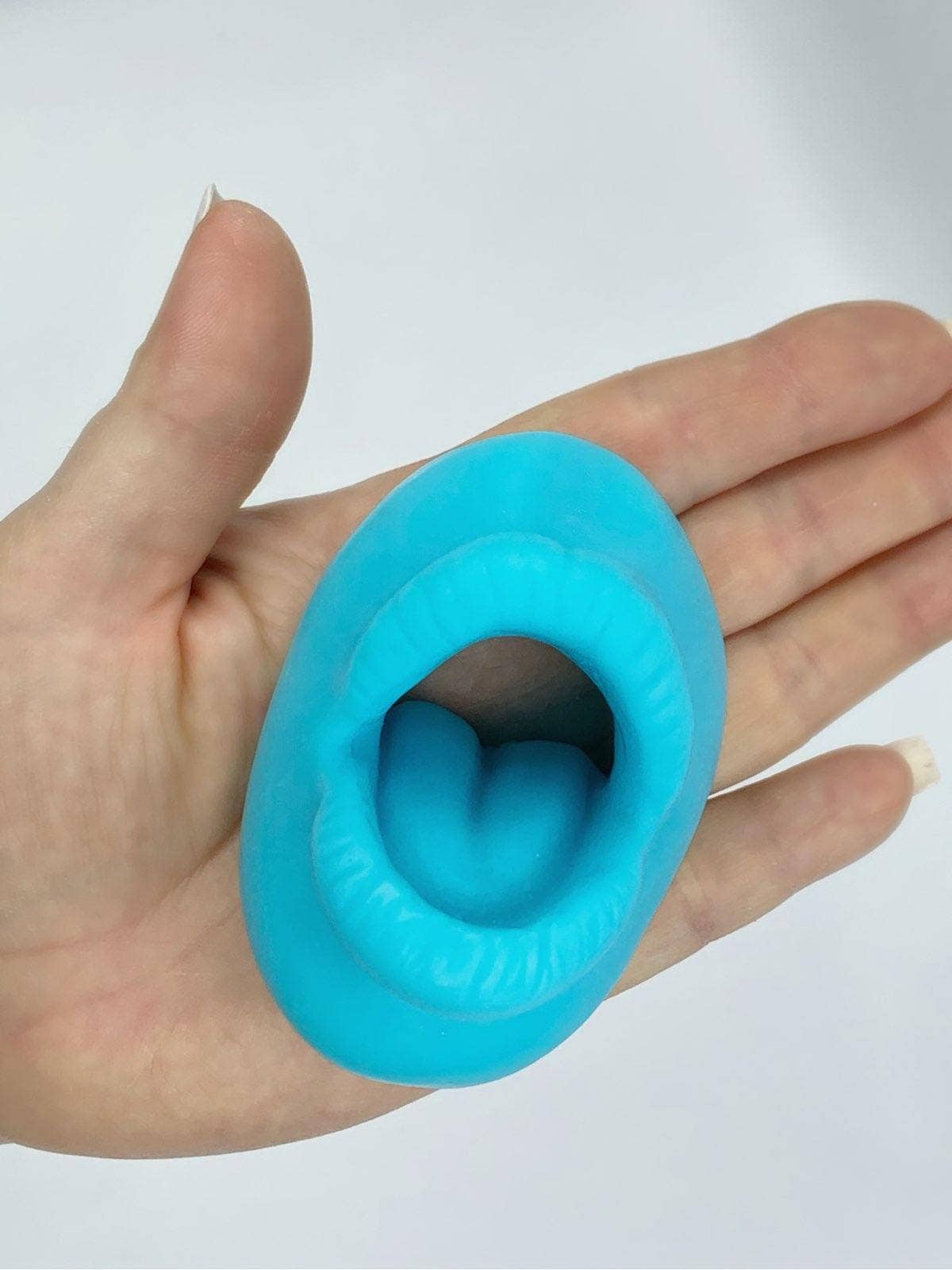 12 Weenie 'Weeny Washer' Soaps Mouth in a Cute Pop Gift Cans