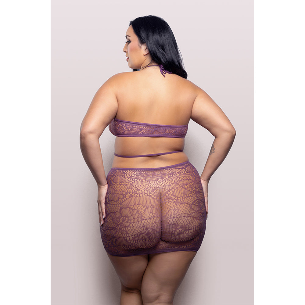 Queen Size Focus On Me Halter Dress - nt V824